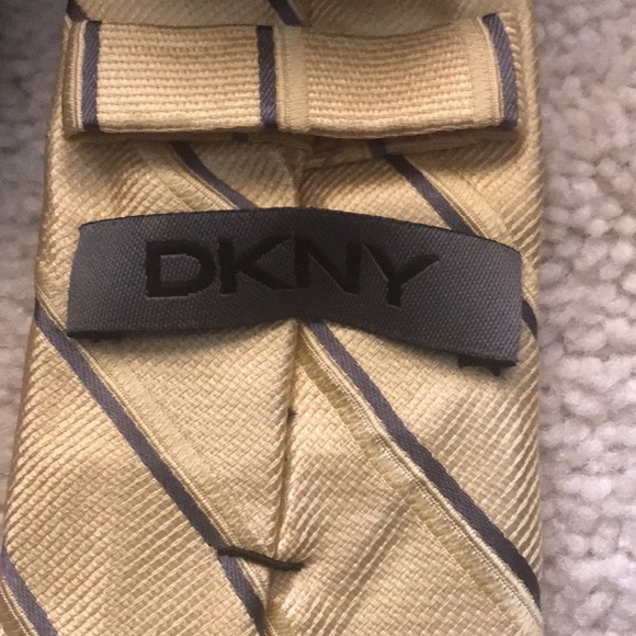 Child’s four ties bundle- used - Picture 4 of 11